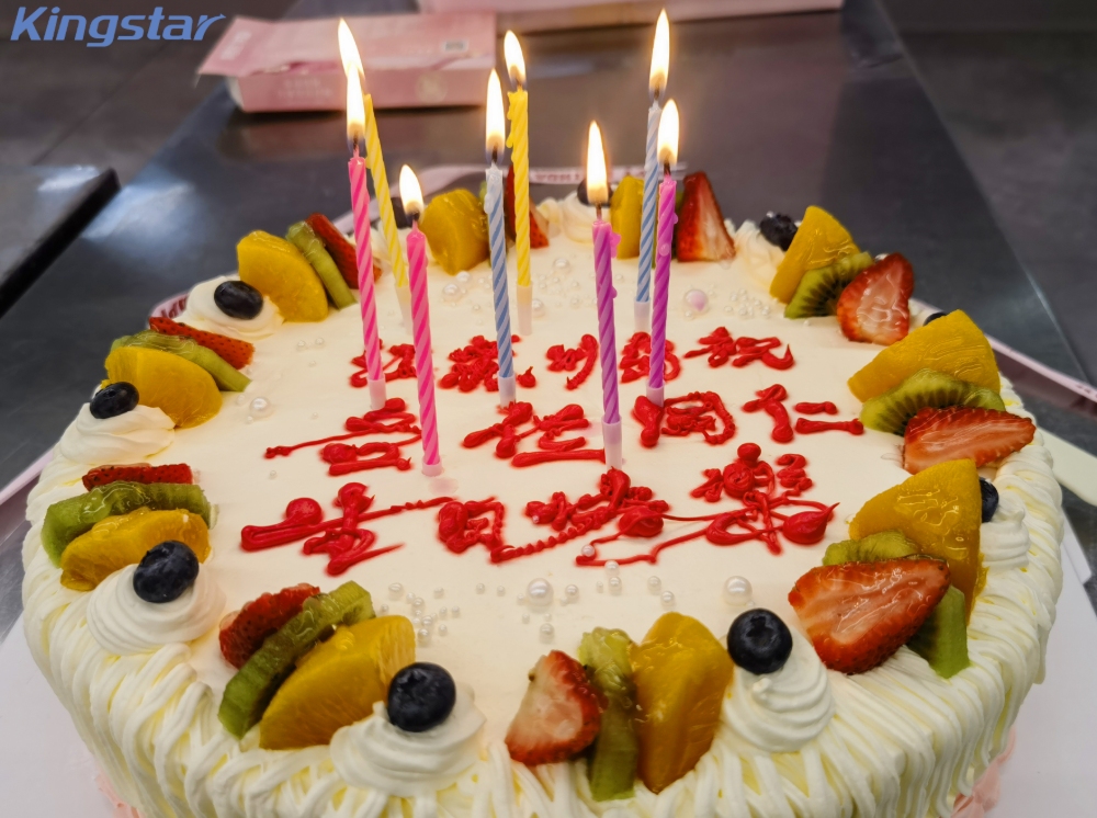 KINGSTRA EMPLOYEE BIRTHDAY